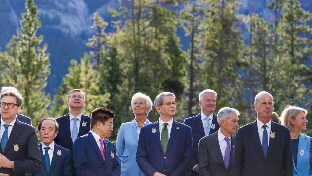 G7 finance chiefs begin talks under strain of Trump tariffs