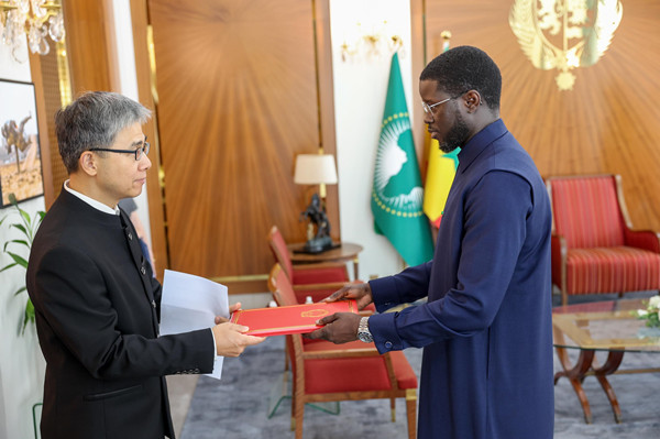 Ana Fatan Ci Gaba Da Zurfafa Zumuncin Dake Tsakanin Sin Da Senegal