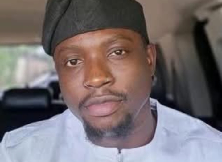 BREAKING: Protesters “gathering storm” in Abuja over arrest of VeryDarkMan