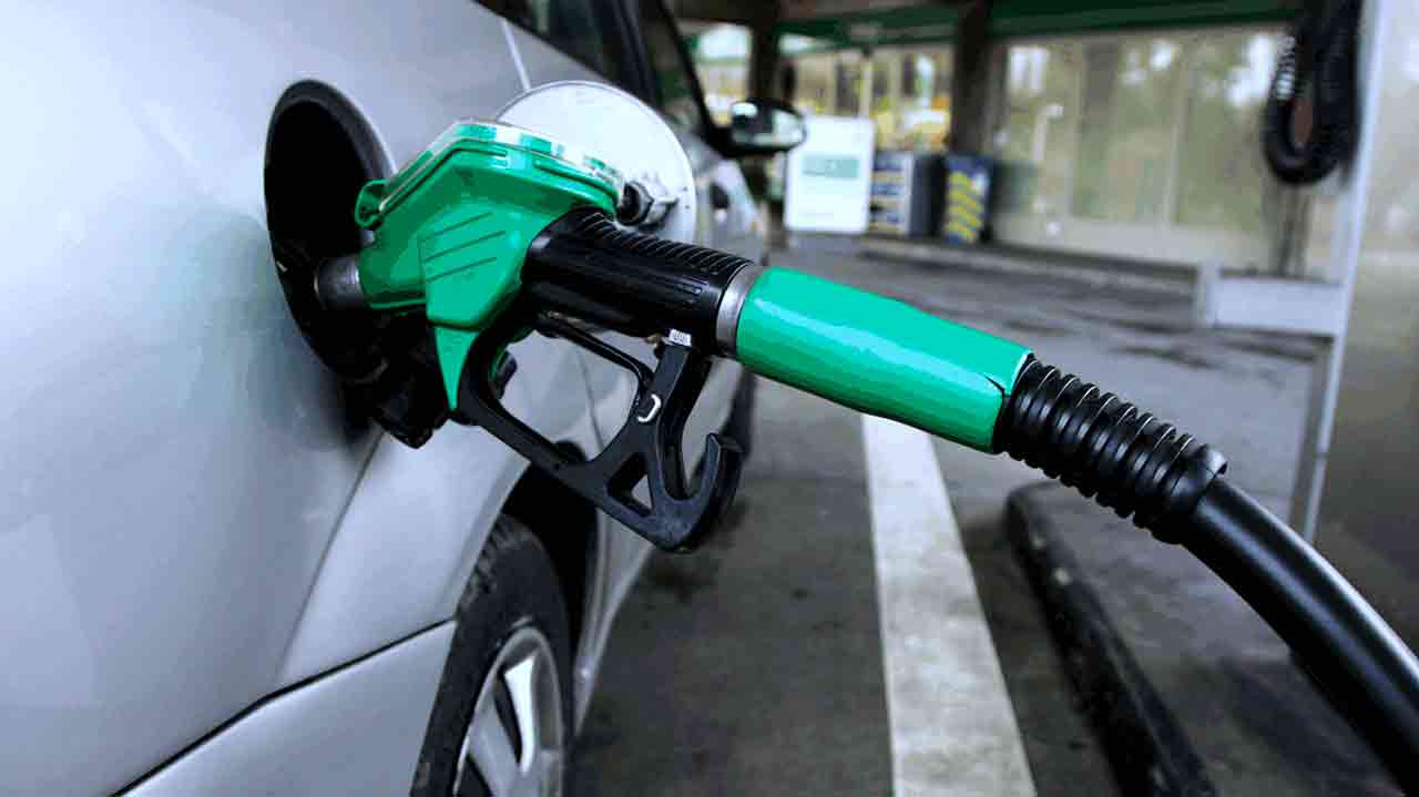 Dangote Refinery Announces New Reduction In Petrol Prices Across Nigeria