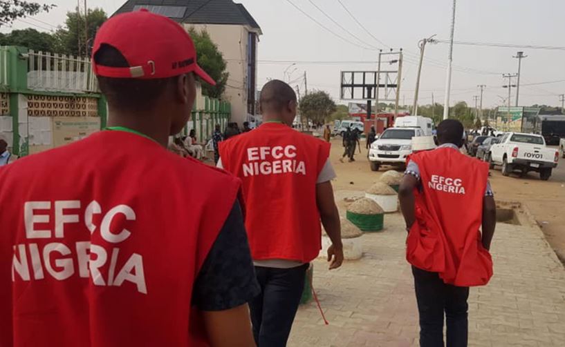 EFCC nabs 17 suspected internet fraudsters in Kwara