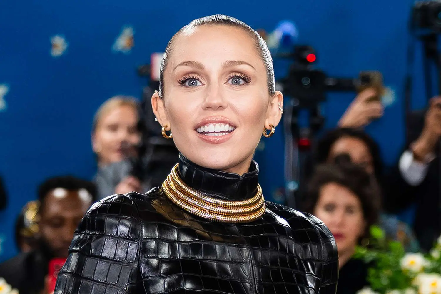 How smoking, drinking worsened my medical condition – Miley Cyrus
