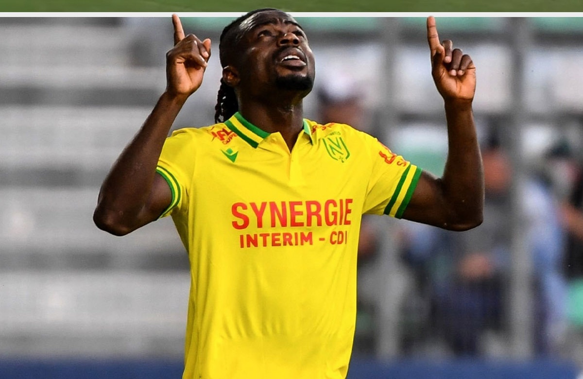 I’m Not Desperate To Play In Premier League – Simon