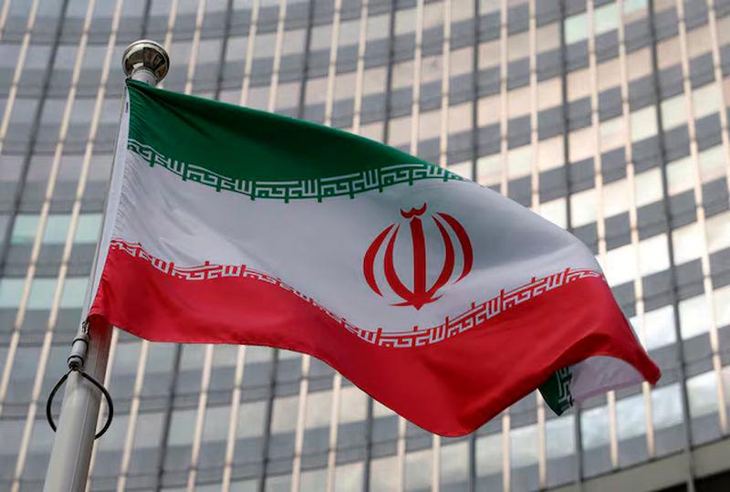 Iran vows to remain resolute despite US sanctions, Trump’s threats