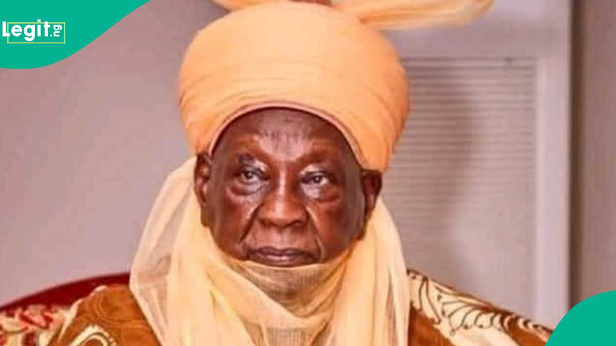Katsina: Bayan Taso Shi a Gaba, Sarki Ya Tuɓe Rawanin Basarake kan Zargin Ta'addanci