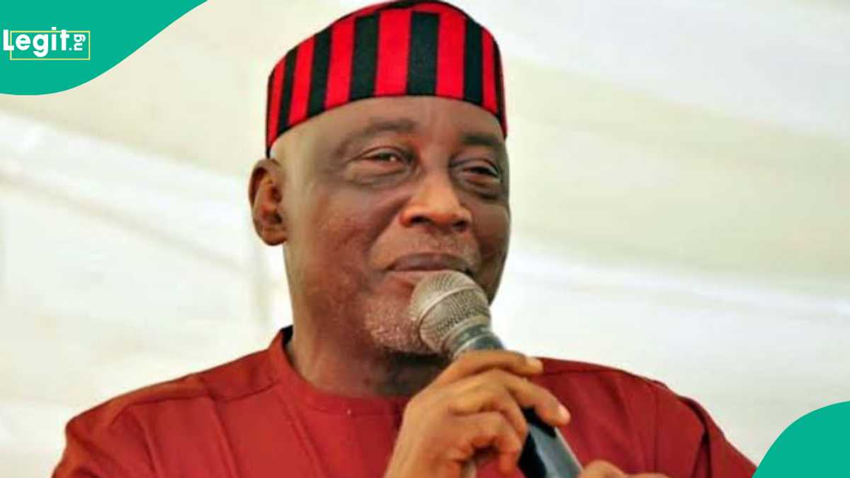 "Neman Gafara" Sanata Abba Moro Ya Fallasa Asallin Dalilin da Ya Sa Ƴan Siyasa Ke Shiga APC