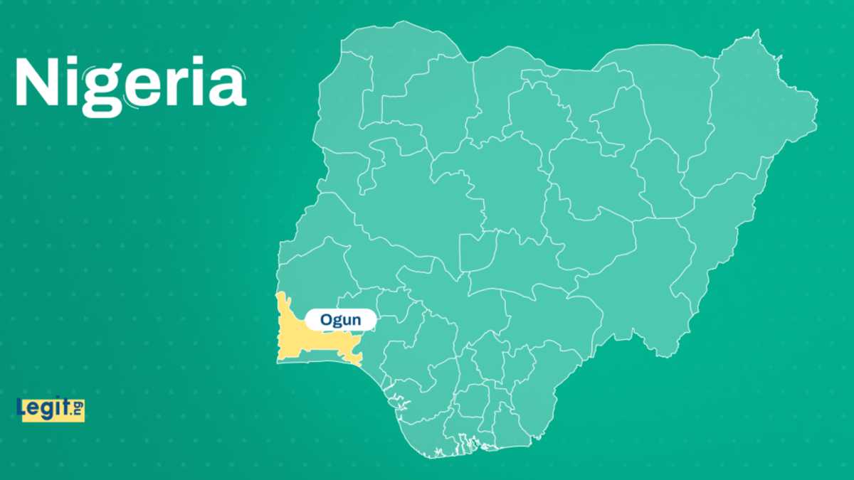 Ogun: Tears as Prominent Nigerian Journalist Slumps, Dies at TV Station
