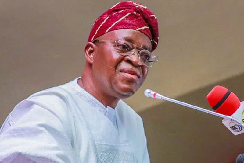 Oyetola Signs Performance Bond With Heads Of Agencies