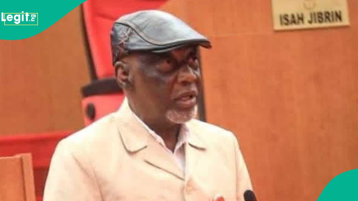 "PDP ba Za Ta Ruguje ba": Sanata Ya Yi Bayanai kan Rikicin Jam'iyyar