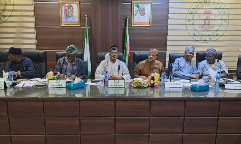 PDP's Crucial Meeting Kickoff As Makinde, Adeleke, Others Arrive [Full List]
