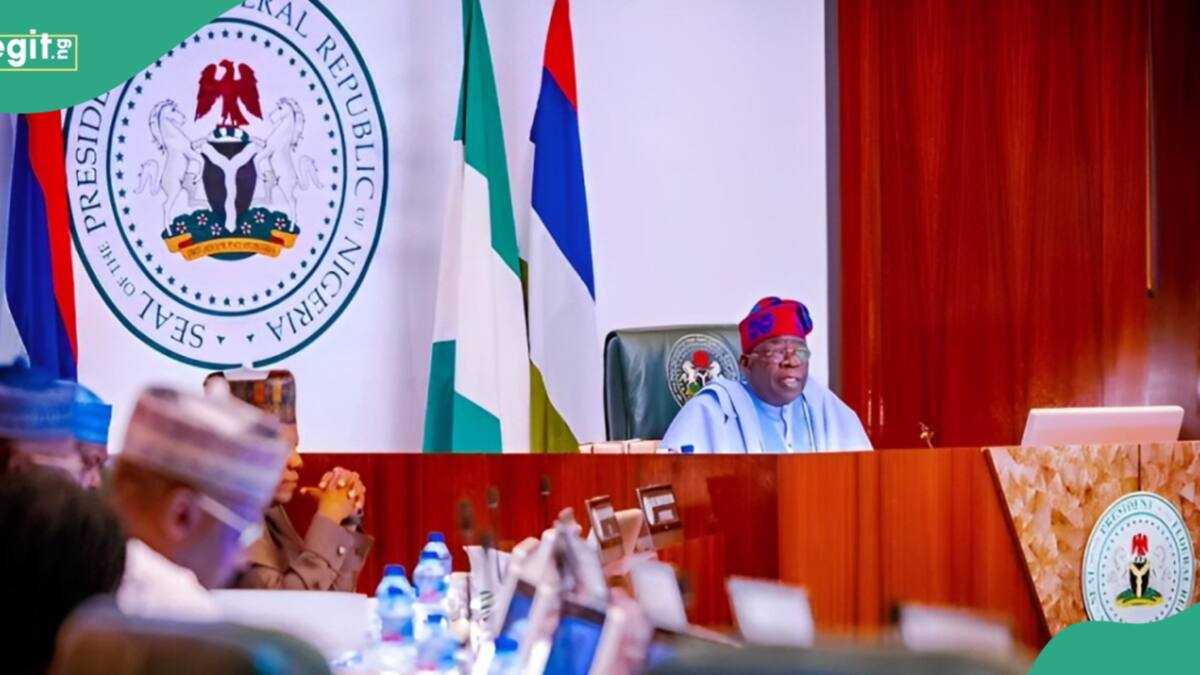 Taron FEC: Tinubu Ya Rantsar da Sabon Shugaban NASC da Wasu Mutum 14 a Aso Villa