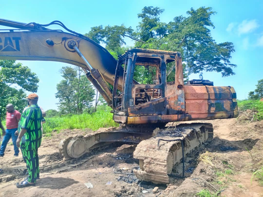 Warlords Burn Ebonyi Gov't Excavator Deployed For Boundary Demarcation